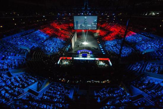 解析“红黑大战”：简单背后的概率学博弈模型。（解读“红黑大战”：简易玩法中的概率与博弈之道）