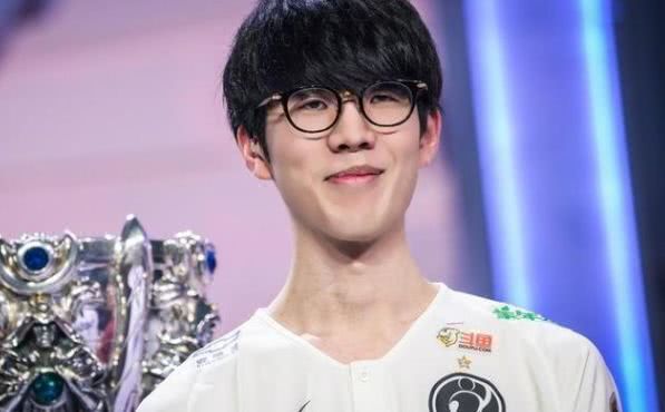 牛牛你是不是上头了（牛牛，你是不是冲昏头了？）