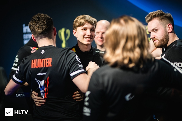频率但