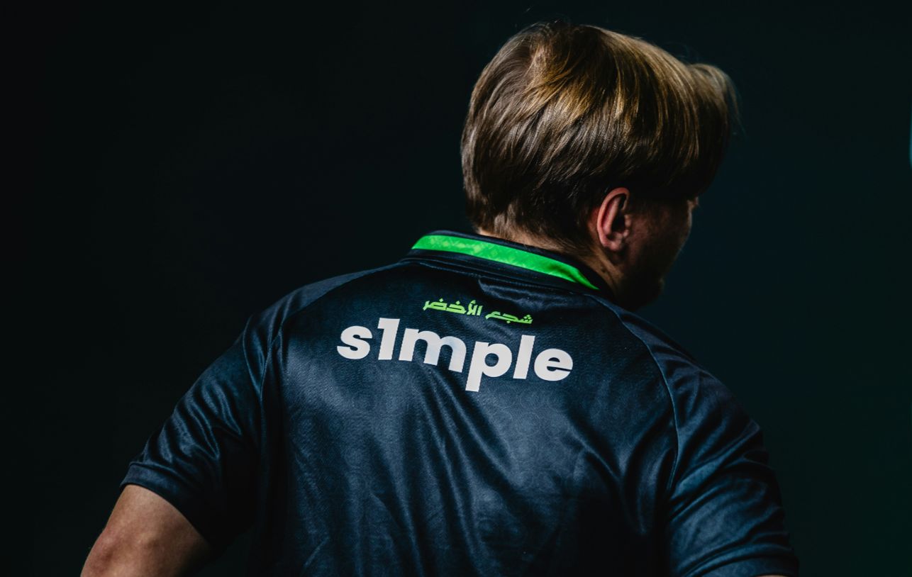 Ruler伊泽瑞尔闪转腾挪收割 Yagao斯莫德完成斩杀 JDG赢首局